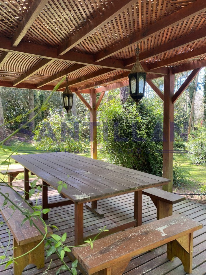 Propiedad Estilo tradiconal en Alquiler en Carilo