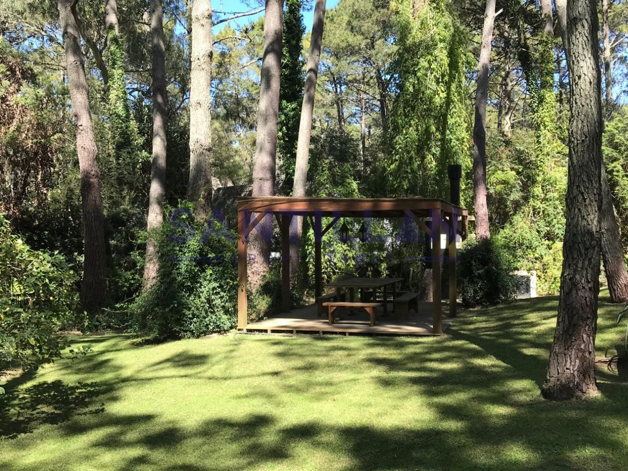 Propiedad Estilo tradiconal en Alquiler en Carilo
