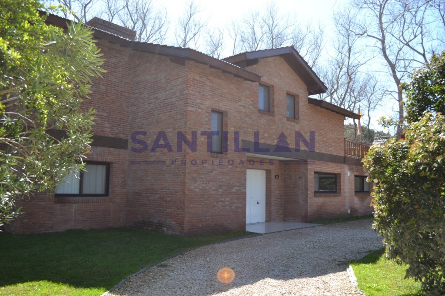 Chalet de estilo tradicional a 50 mts del Mar