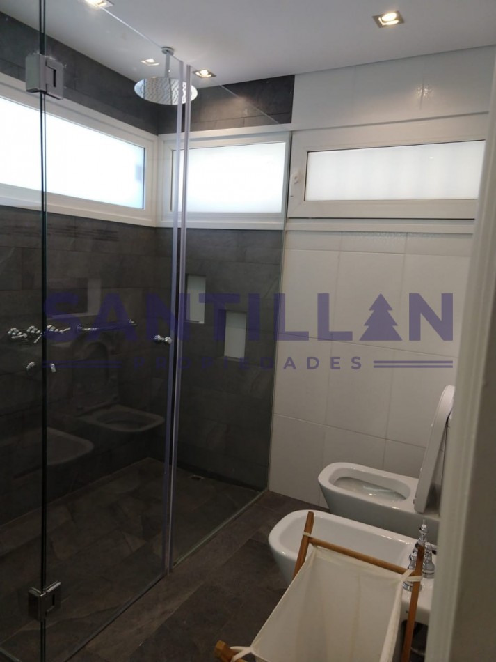 CHALET ESTILO TRADICIONAL CON JACUZZI CLIMATIZADO