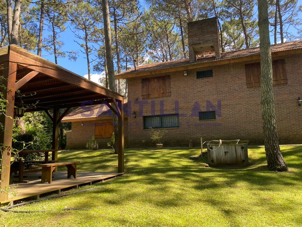 Propiedad Estilo tradiconal en Alquiler en Carilo