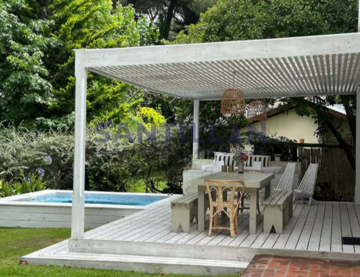 CASA DE HUESPEDES EN ALQUILER CON JACUZZI EN CARILO