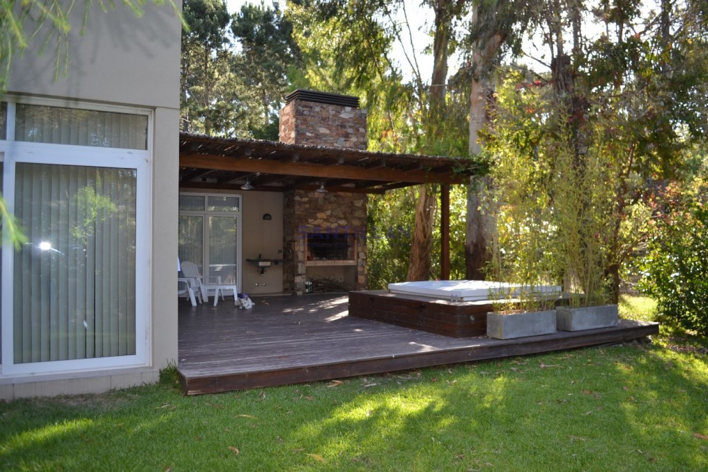 Moderna propiedad en alquiler en Carilo