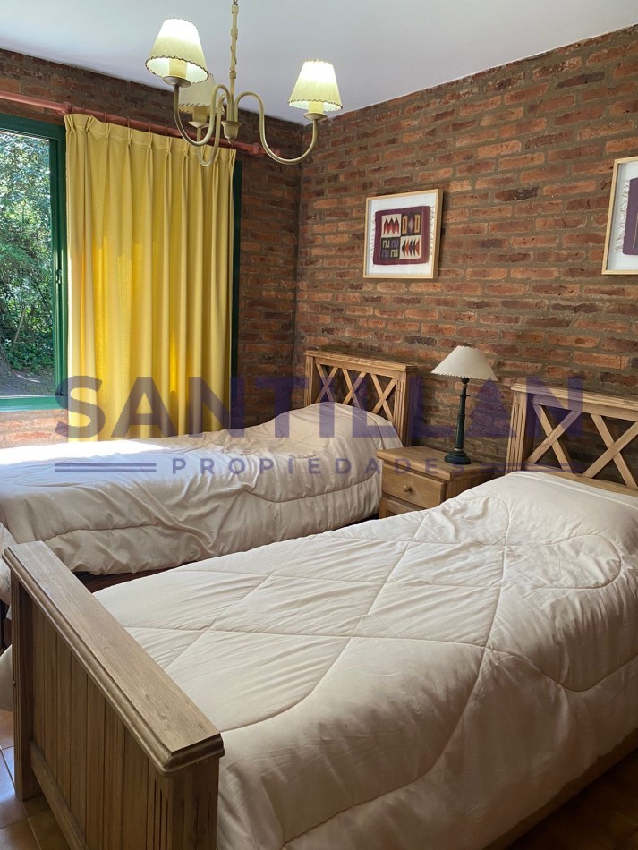 Propiedad Estilo tradiconal en Alquiler en Carilo