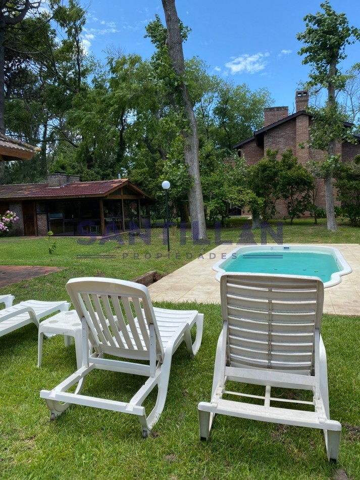Propiedad de Estilo tradicional con piscina a mts del Mar