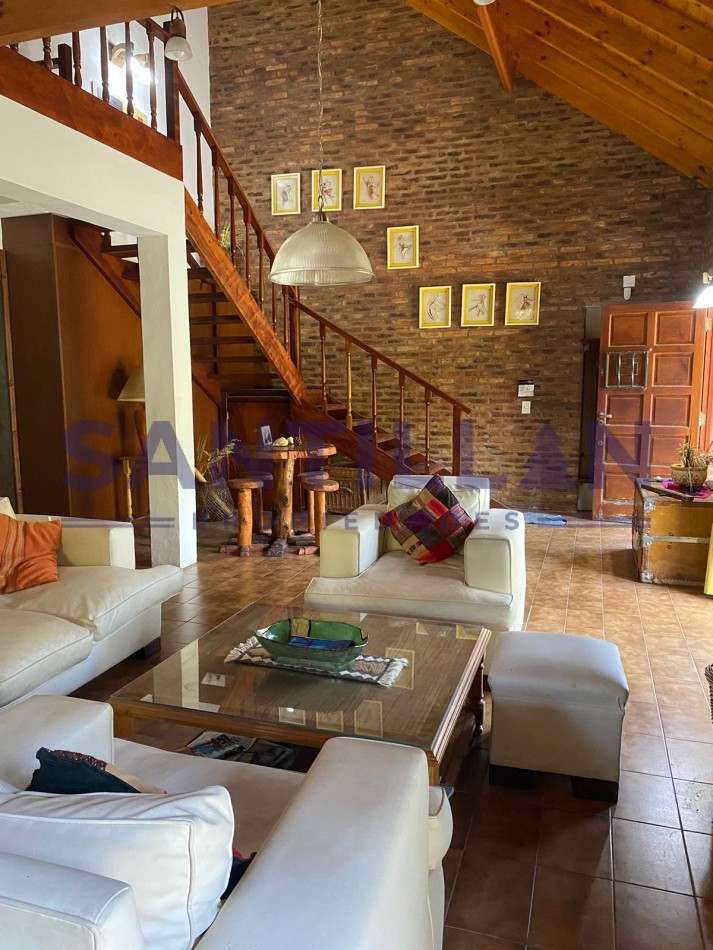 Propiedad Estilo tradiconal en Alquiler en Carilo