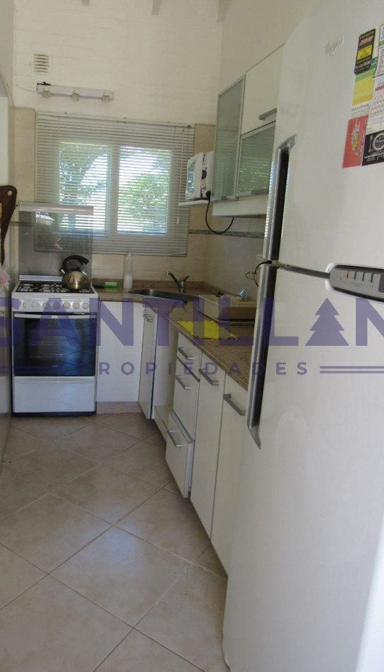 Propiedad con Piscina en Carilo a 100 mts del Mar