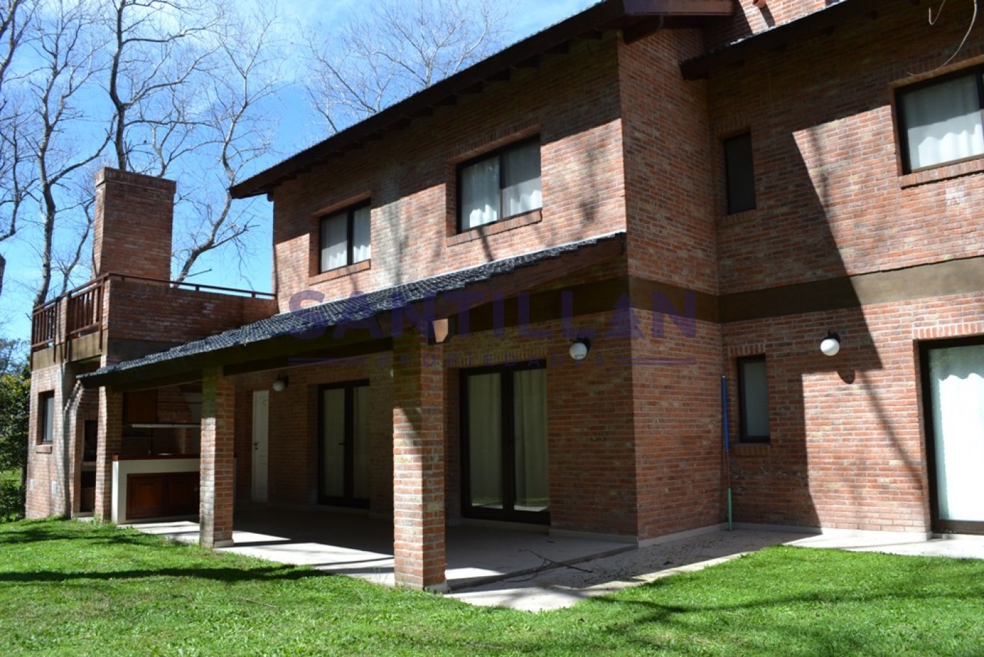 Chalet de estilo tradicional a 50 mts del Mar