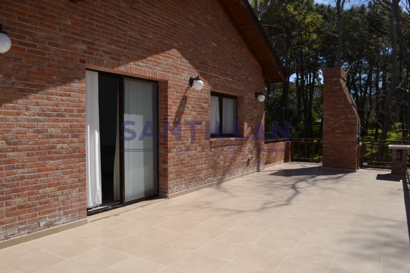 Chalet de estilo tradicional a 50 mts del Mar