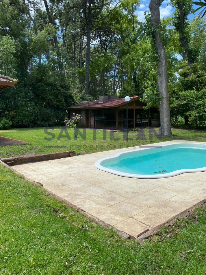 Propiedad de Estilo tradicional con piscina a mts del Mar