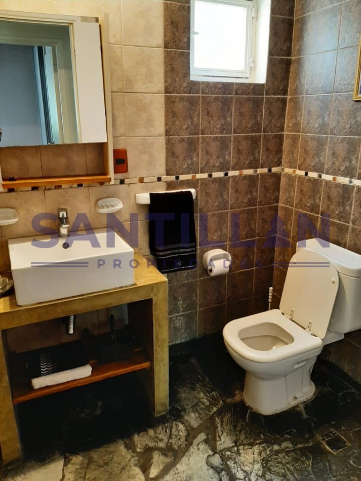 Propiedad con piscina en Carilo