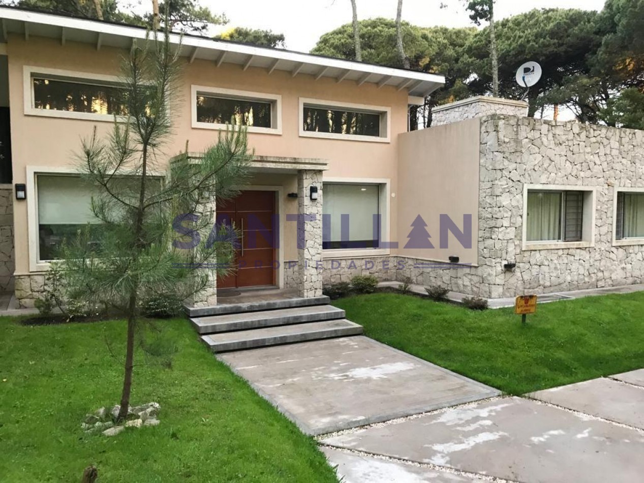 Moderna Propiedad en Alquiler en Carilo