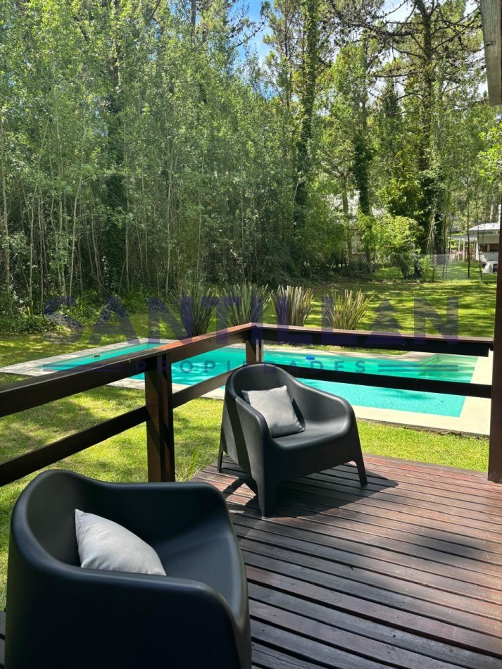 Propiedad con piscina en Carilo