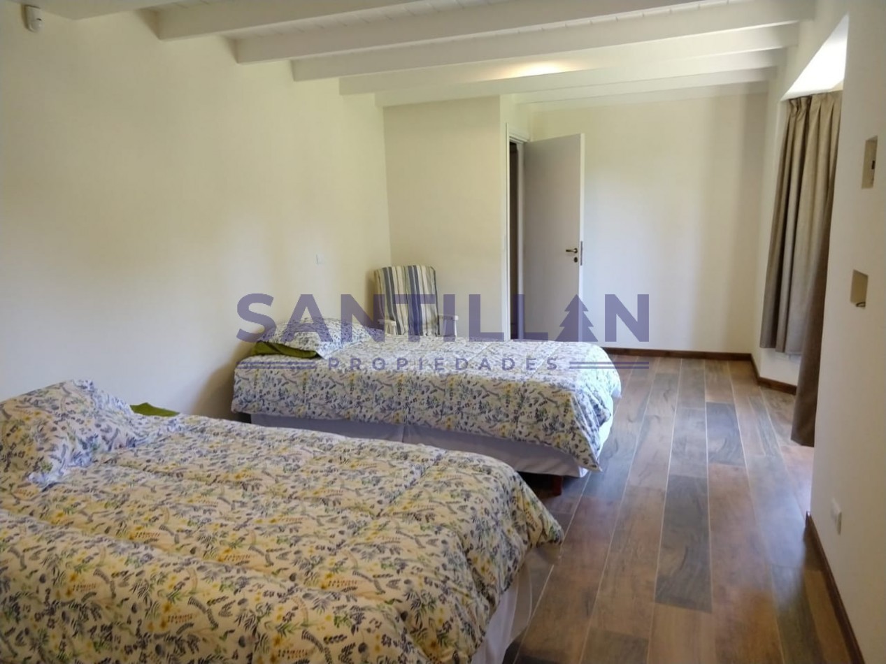 CHALET ESTILO TRADICIONAL CON JACUZZI CLIMATIZADO