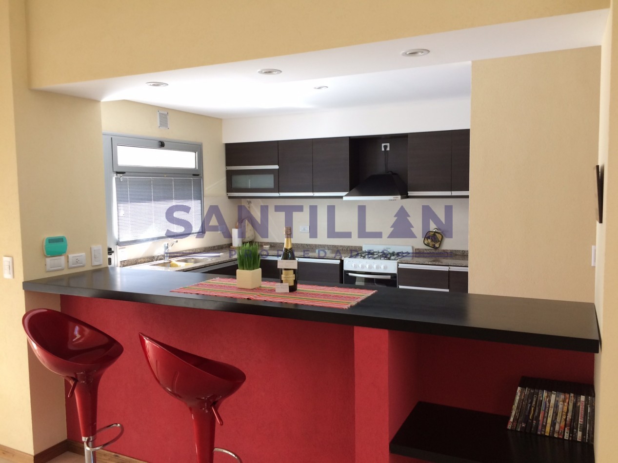 Moderna Propiedad en Alquiler en Carilo