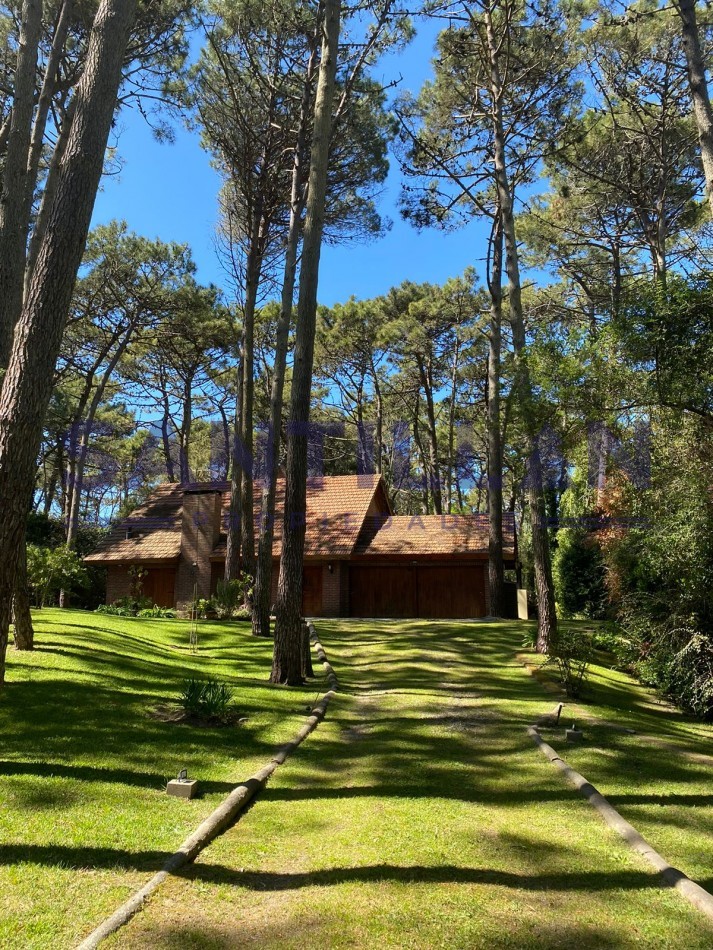 Propiedad Estilo tradiconal en Alquiler en Carilo