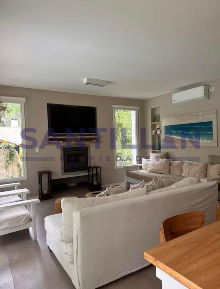 CASA DE HUESPEDES EN ALQUILER CON JACUZZI EN CARILO