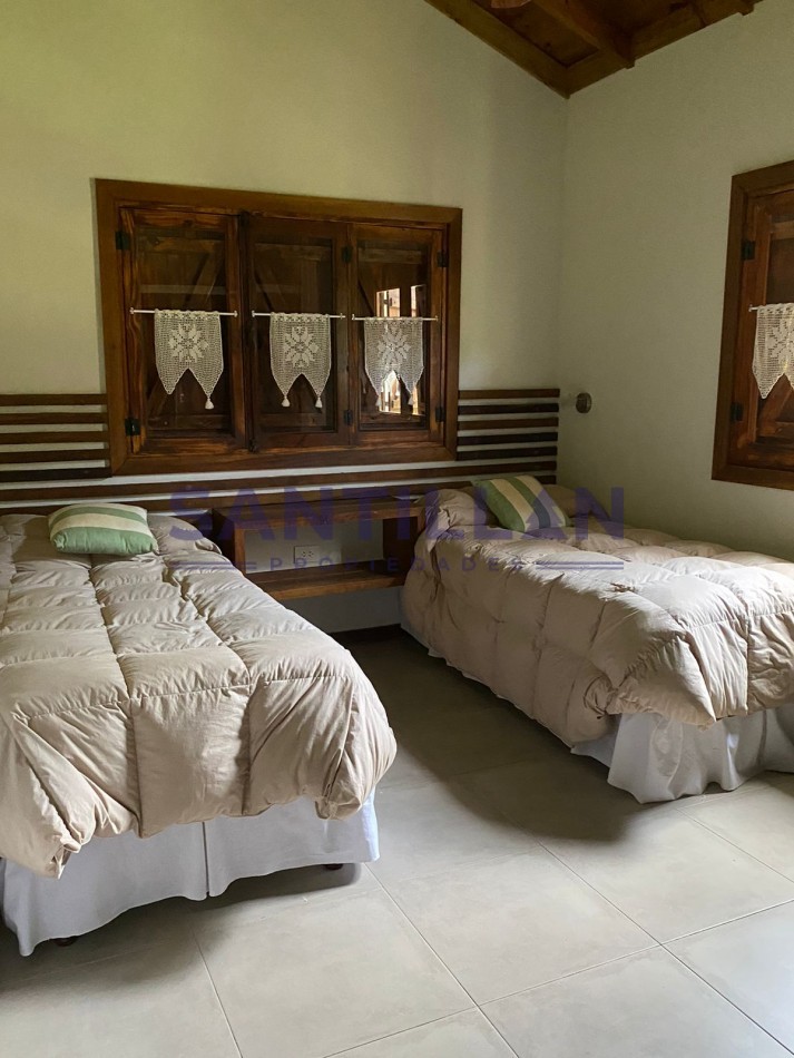 Propiedad estilo campo en alquiler en Carilo