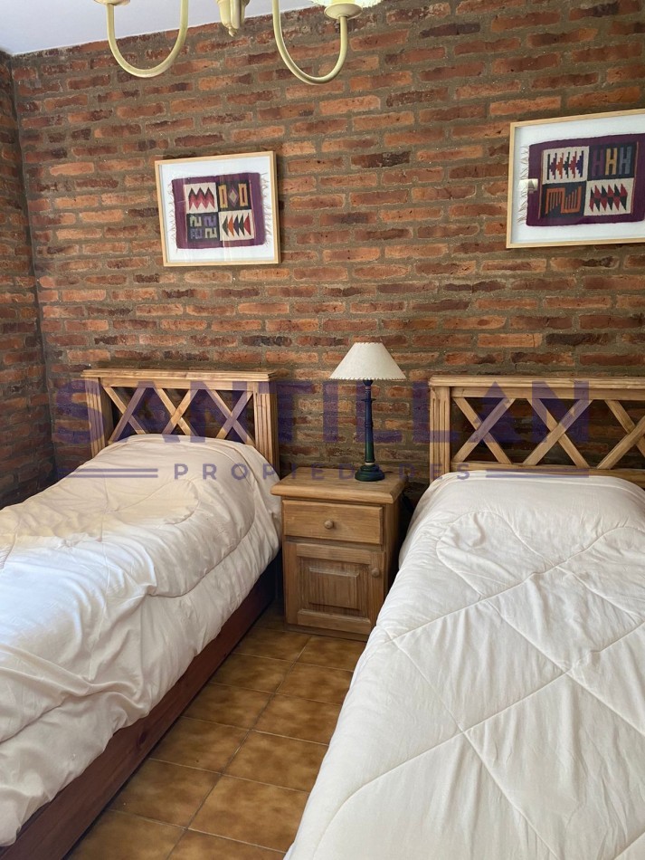 Propiedad Estilo tradiconal en Alquiler en Carilo
