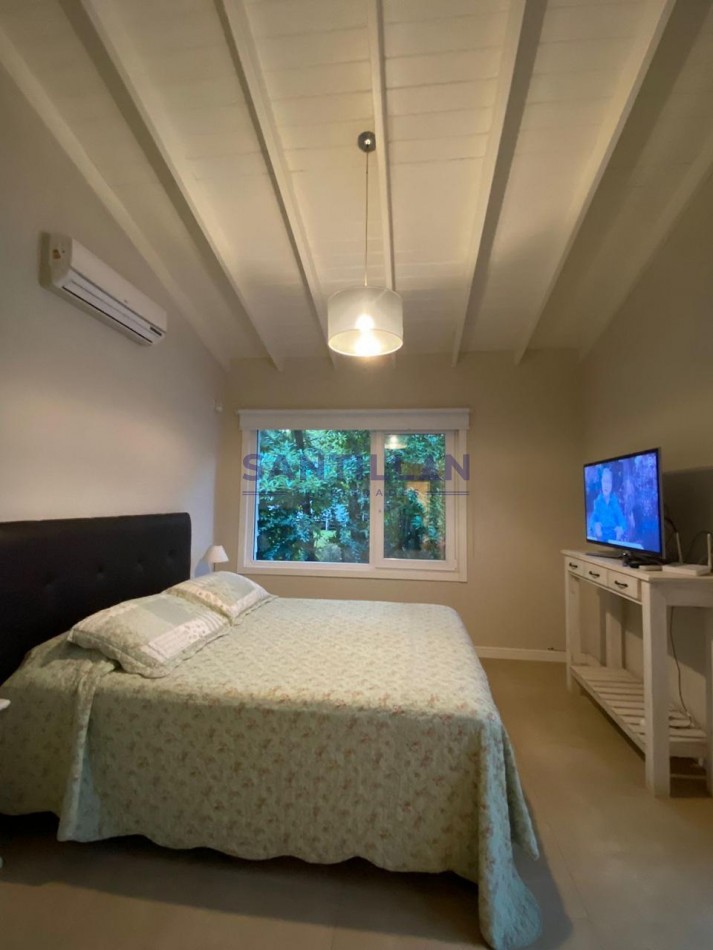 Moderna propiedad en alquiler en Carilo