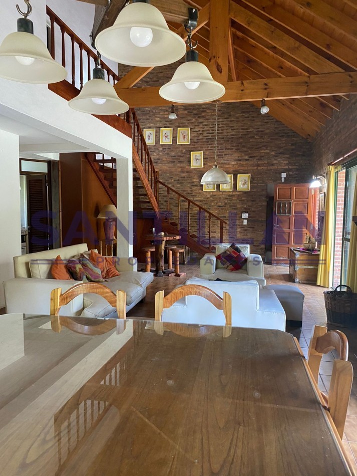 Propiedad Estilo tradiconal en Alquiler en Carilo