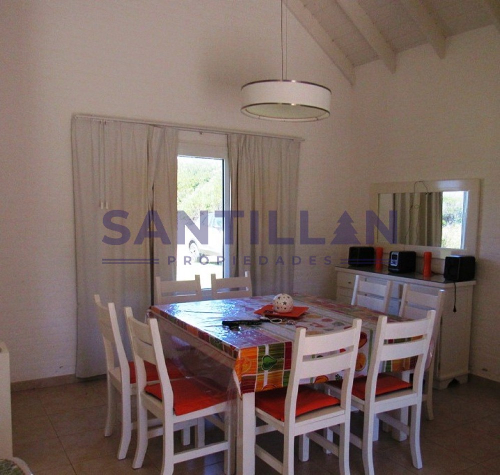 Propiedad con Piscina en Carilo a 100 mts del Mar