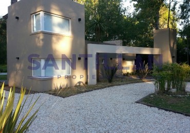 Propiedad con piscina en Carilo