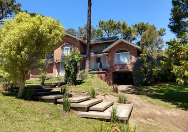 CHALET ESTILO TRADICIONAL CON JACUZZI CLIMATIZADO